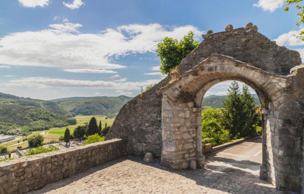 Beautiful Villa Ida & Mirko With Pool In Buzet Zewnętrze zdjęcie